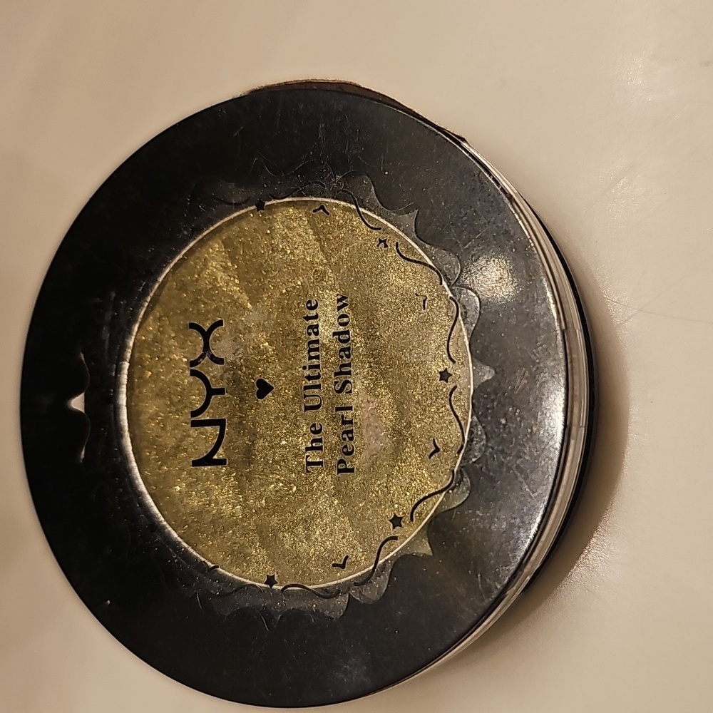 Shadows - Picture 3 of 16